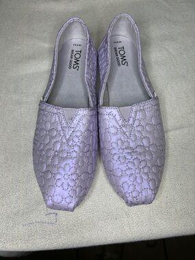 TOMS Lavender Quilted Floral Slip-On Flats
